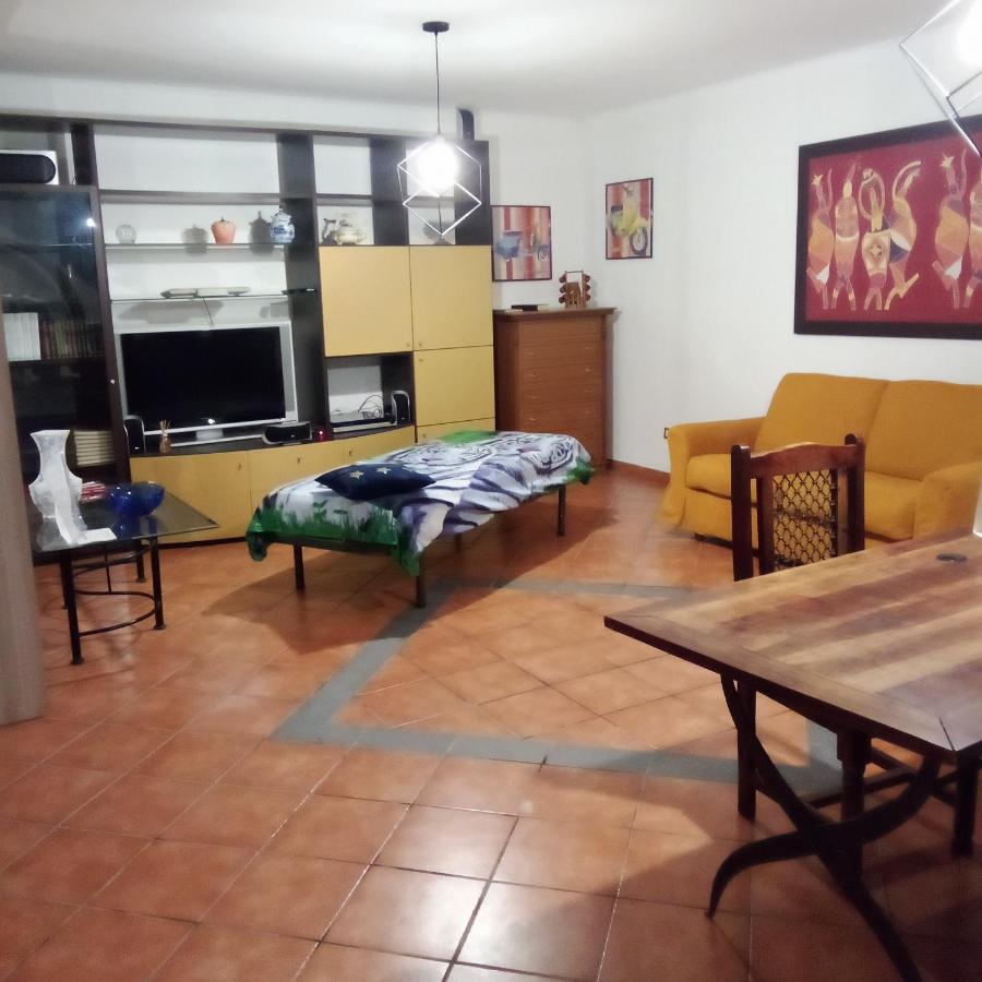 John Home Catania Bagian luar foto